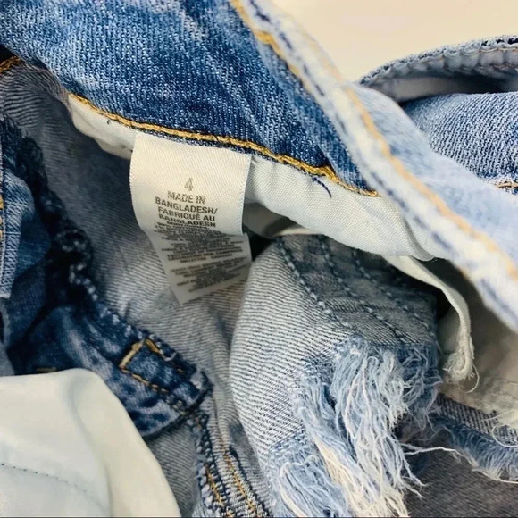 Aeropostale Destroyed High waisted Shorty cutoffs - Picture 6 of 10